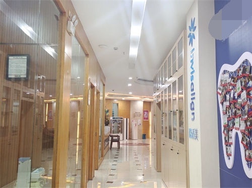 昆明德系口腔医院怎么样？真实探店+正畸种植牙价格表大公开！
